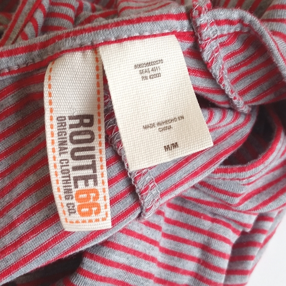 Route 66 Women's Rayon Blend Red & Grey Pinstripe Cold Shoulder Cut Out Top M - Picture 2 of 8